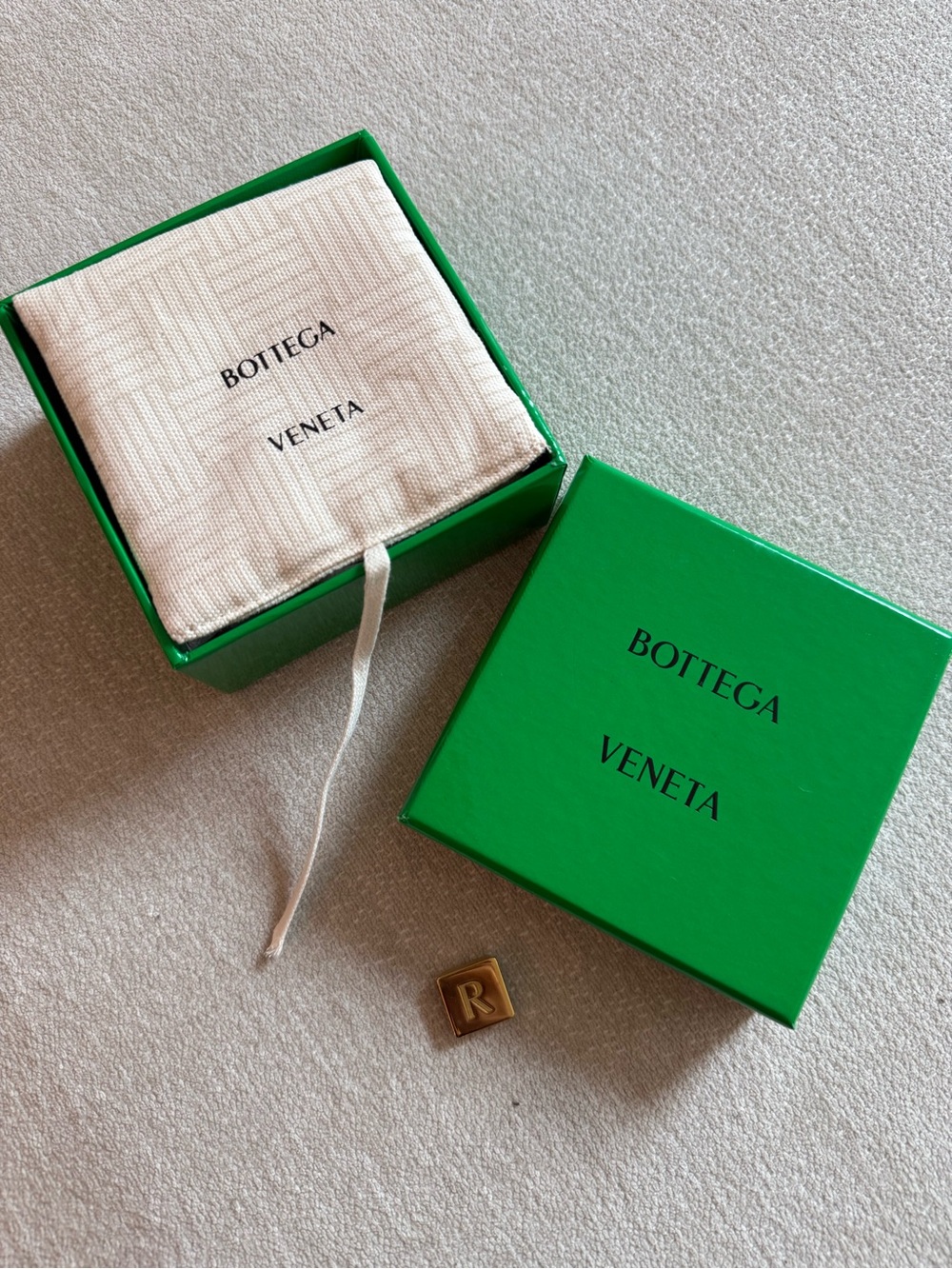 Bottega Veneta R Initial Bag Charm